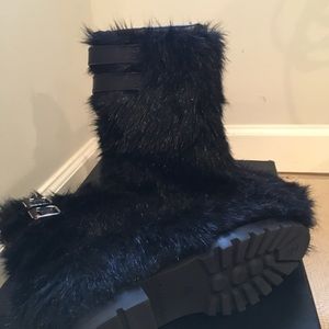 Chanel snow  boots